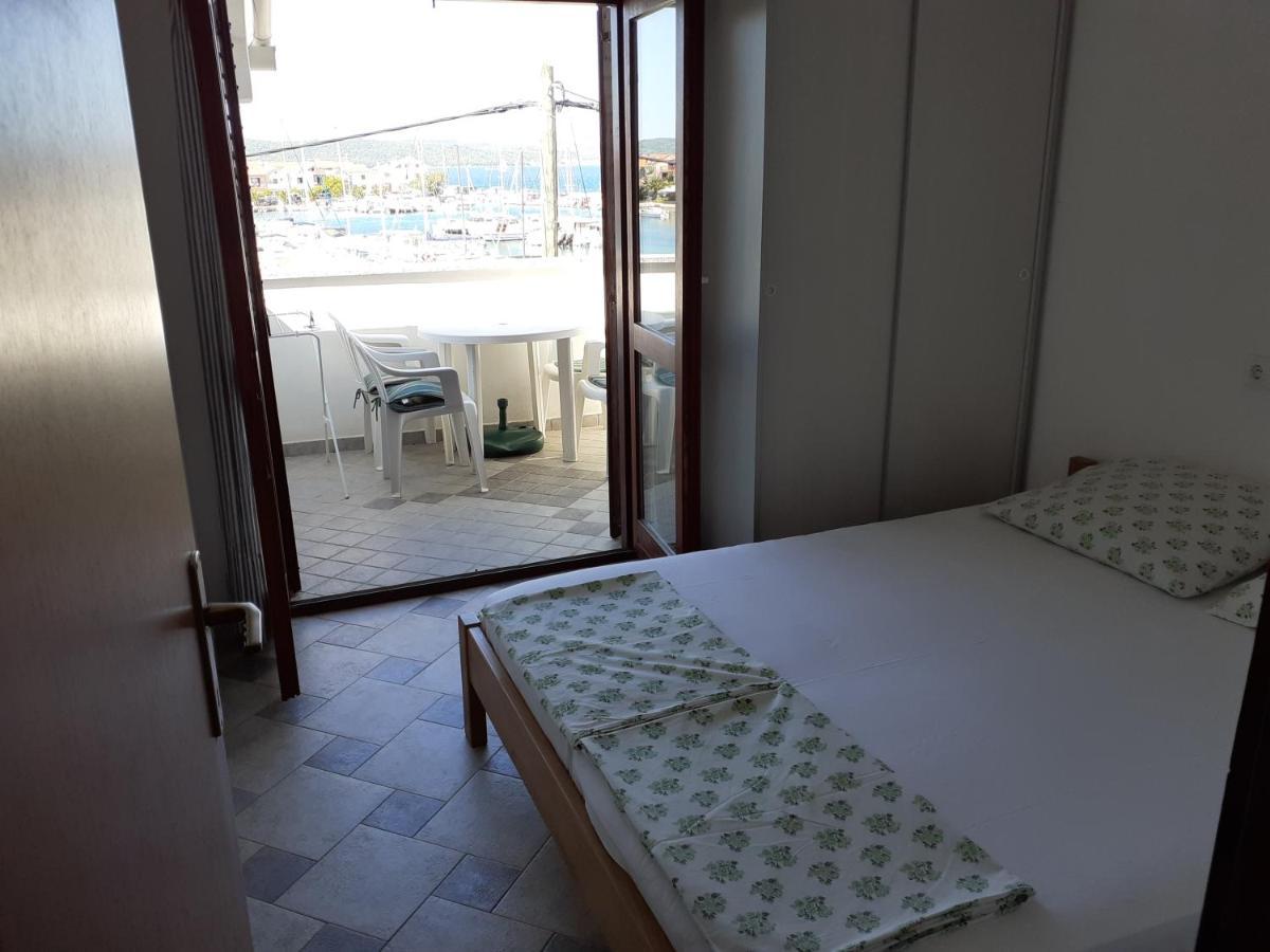 Vala Apartmani Bibinje Exterior photo